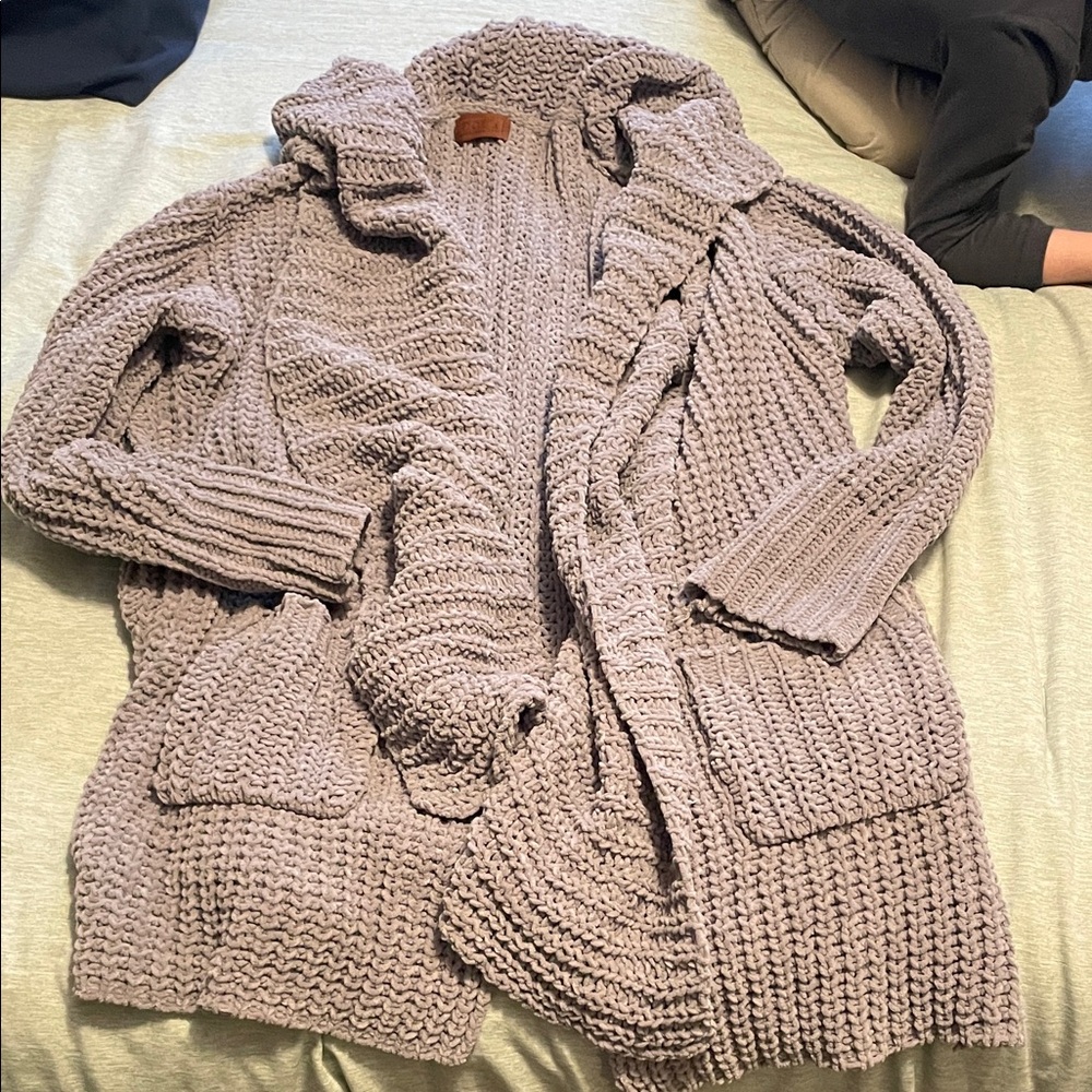 POL Chunky Knit Cardigan in Gray